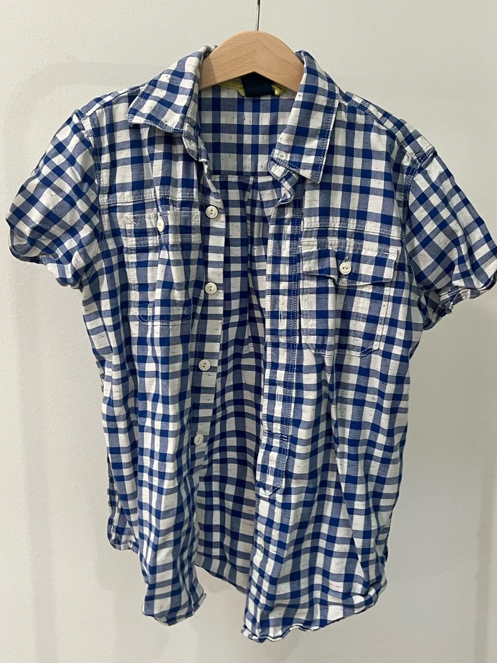 GAP Blue and White Gingham Short Sleeve Button-Front Shirt
